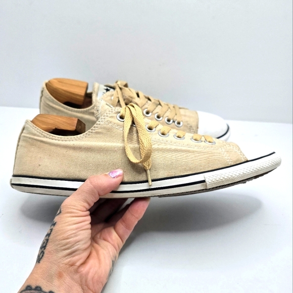Converse | Chuck Taylor's All-Star tan canvas flat low-top sneakers | MENS 8.5 - Picture 1 of 11